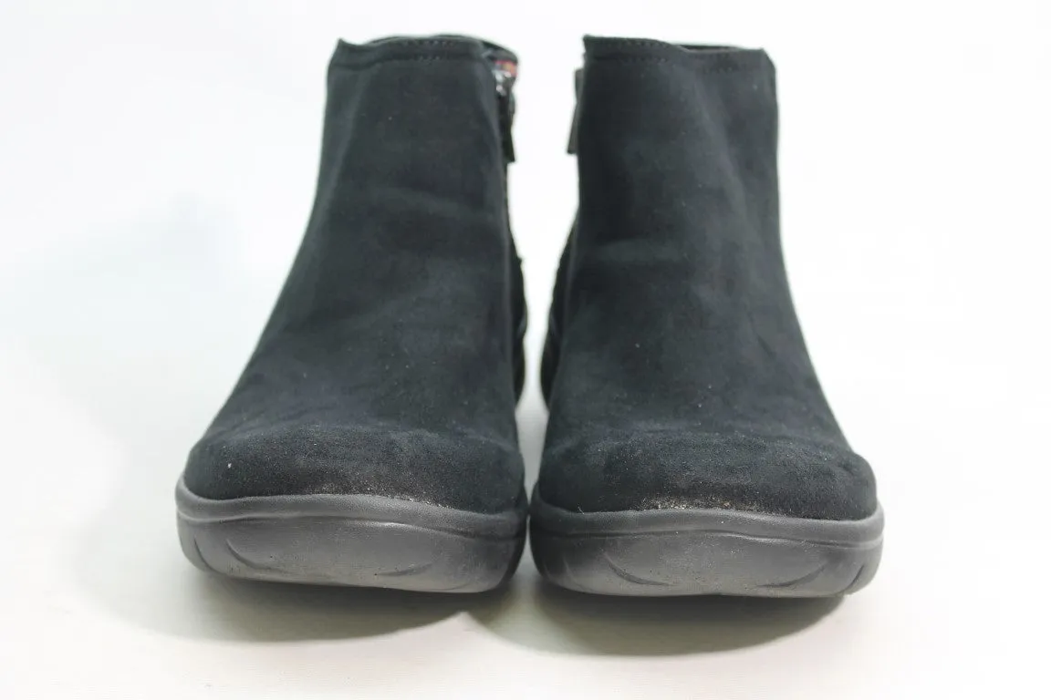 Bzees Karma  Women's Boots Floor Sample