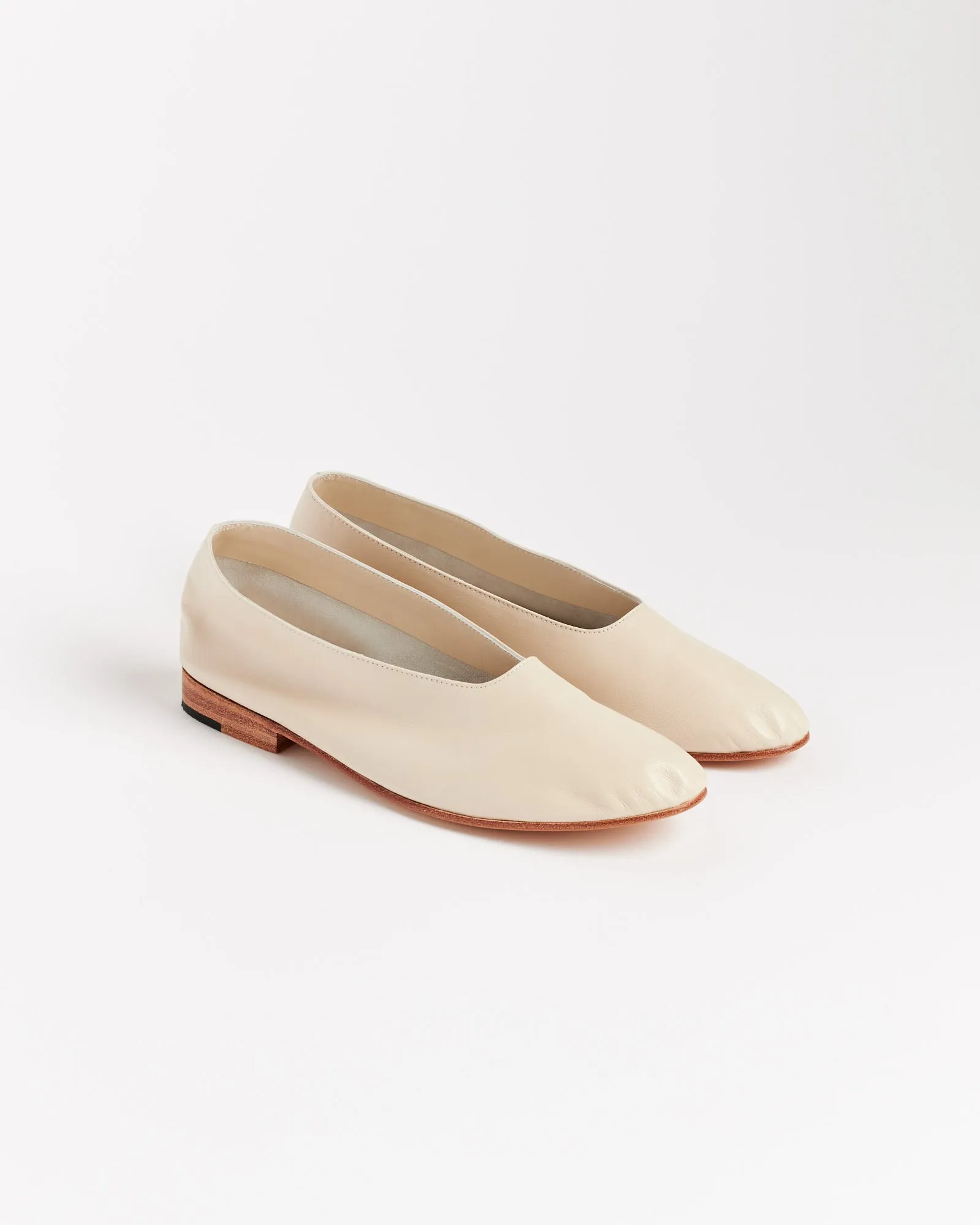 Glove Shoe in Ivory