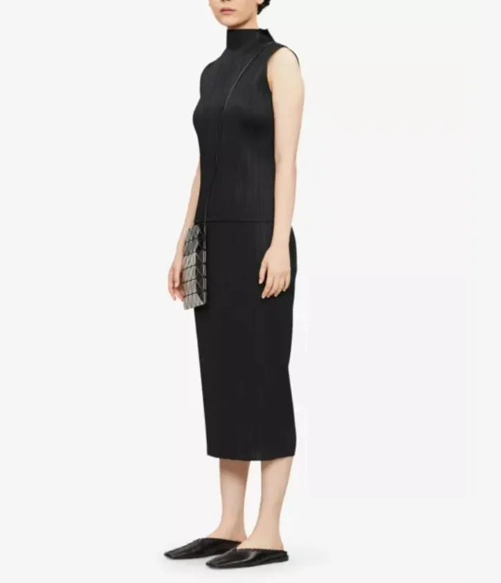 ISSEY MIYAKE  |Casual Style Sleeveless High-Neck Office Style Elegant Style