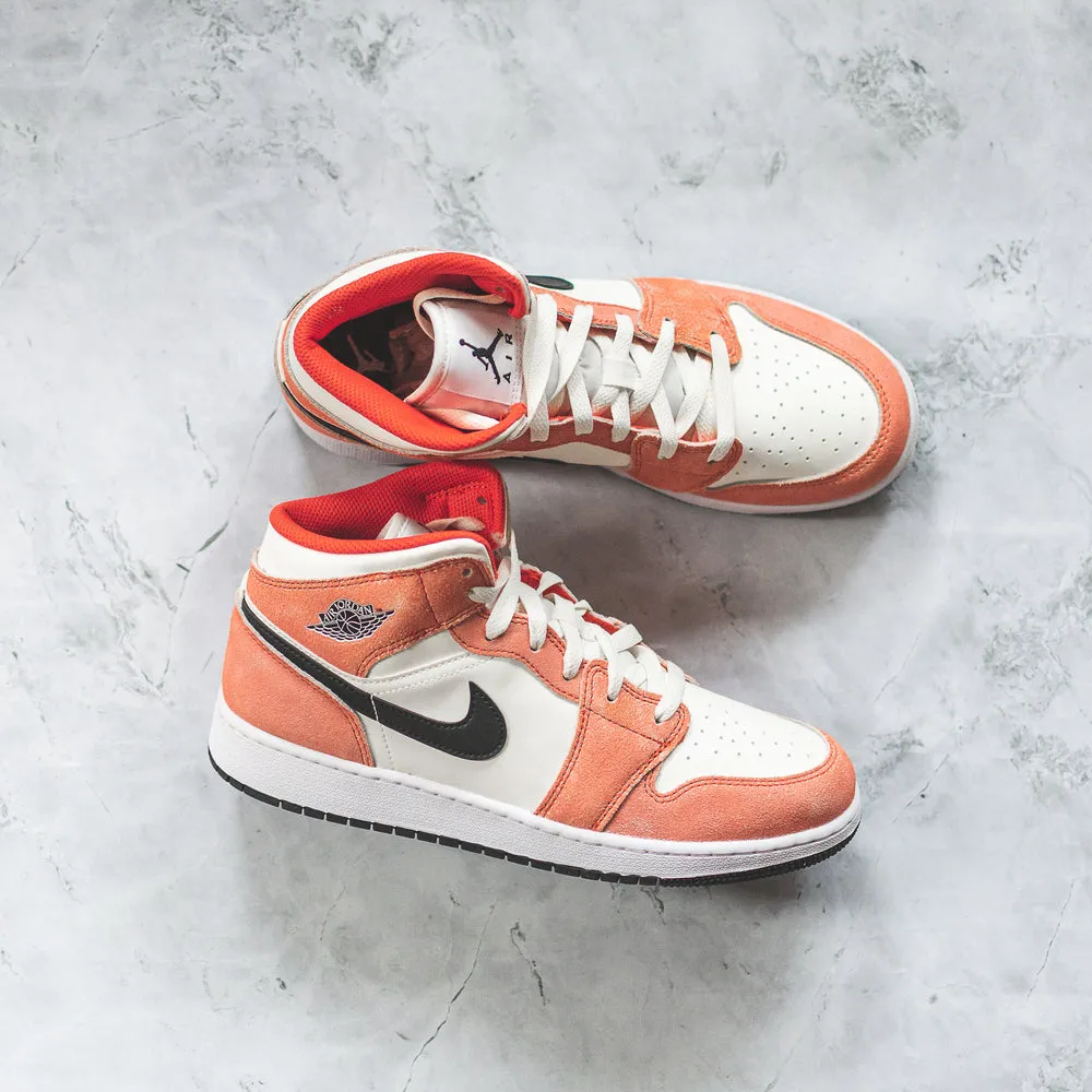 Jordan 1 Mid SE Orange Suede (GS)