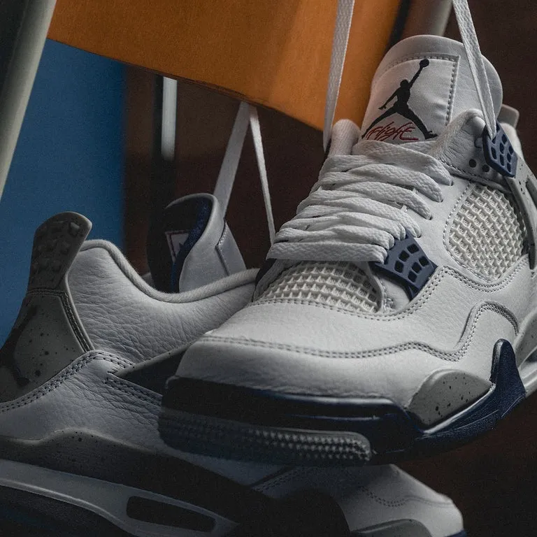 Jordan 4 Retro Midnight Navy