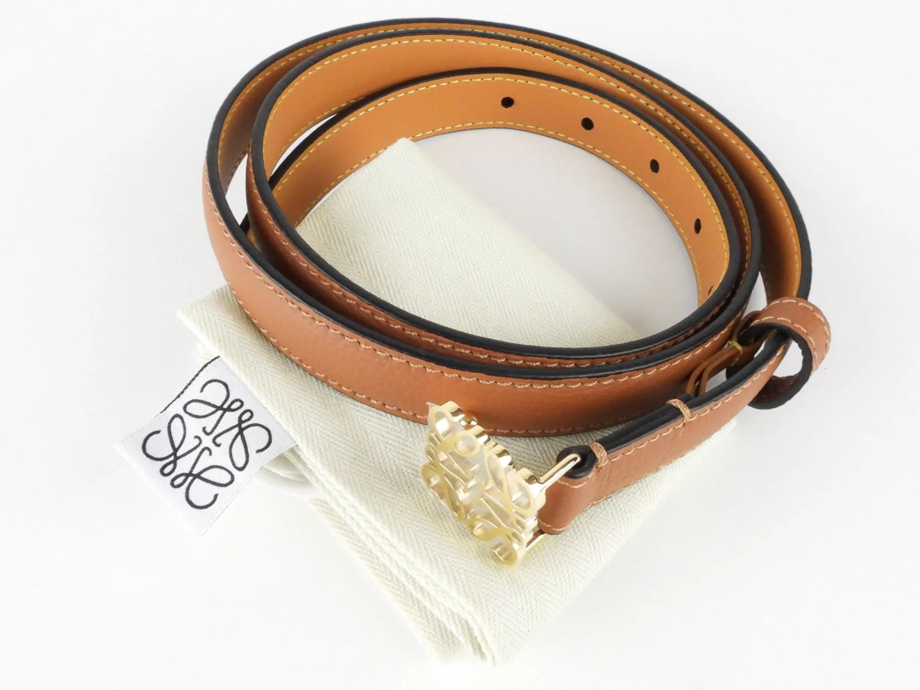 Loewe Brown Leather Anagram Logo Thin Belt - 90 / 36