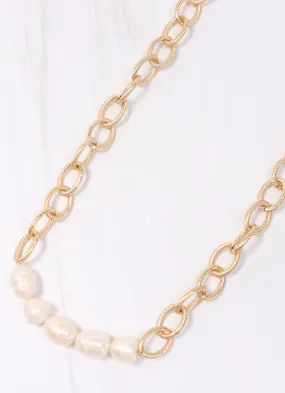 Torrington Link and Pearl Necklace GOLD