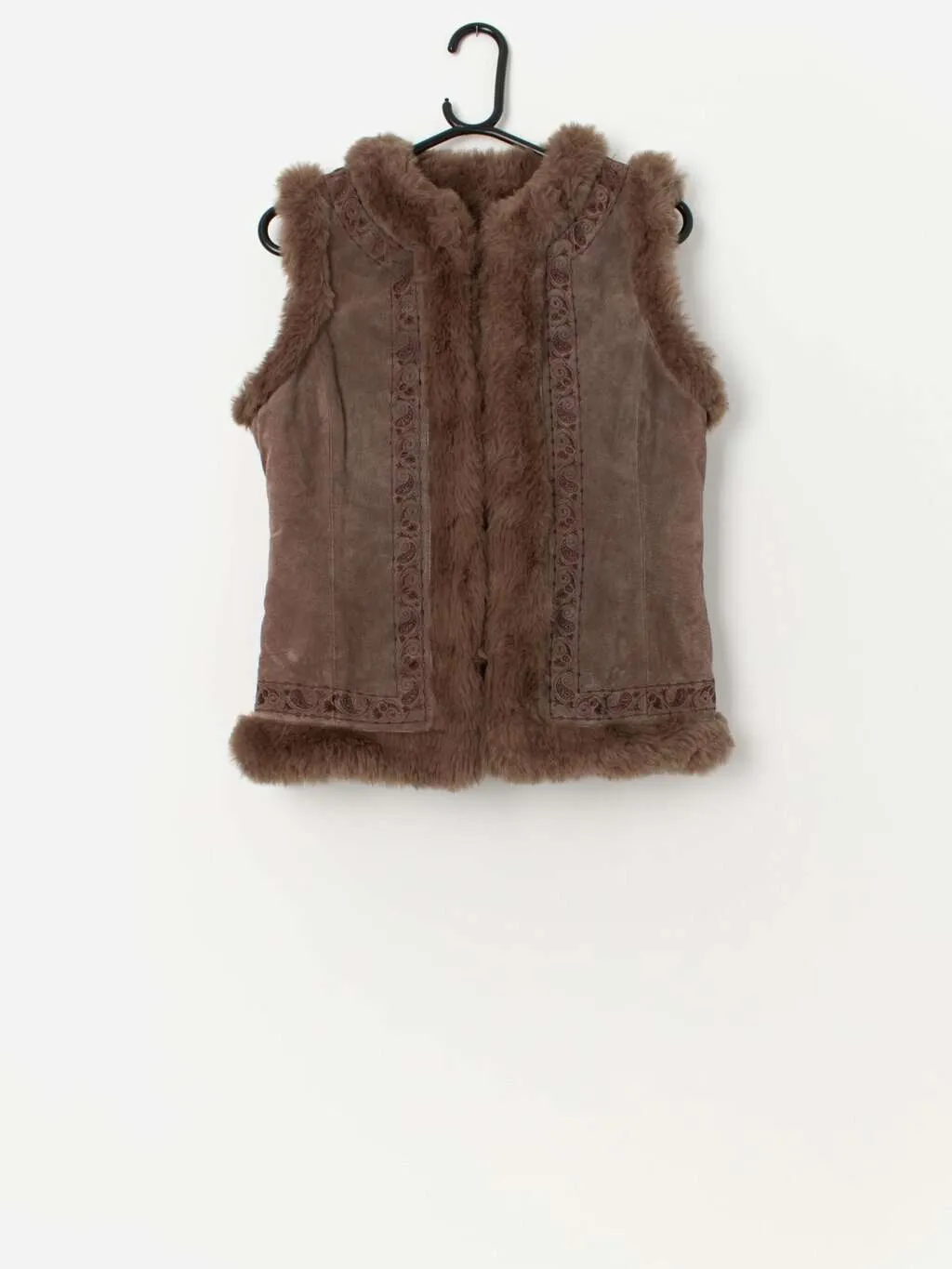 Vintage Y2K embroidered suede vest with faux fur lining – Small